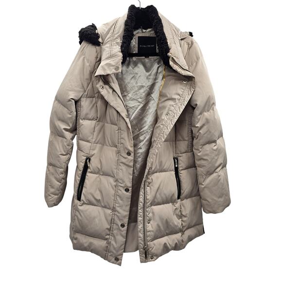 Ivanka Trump Coat Quilted Puffer Faux Fur Hood Warm Designer Full Length Glam - Picture 1 of 9